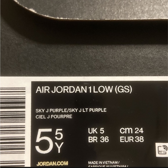 Jordan 1 Low - Picture 5 of 5